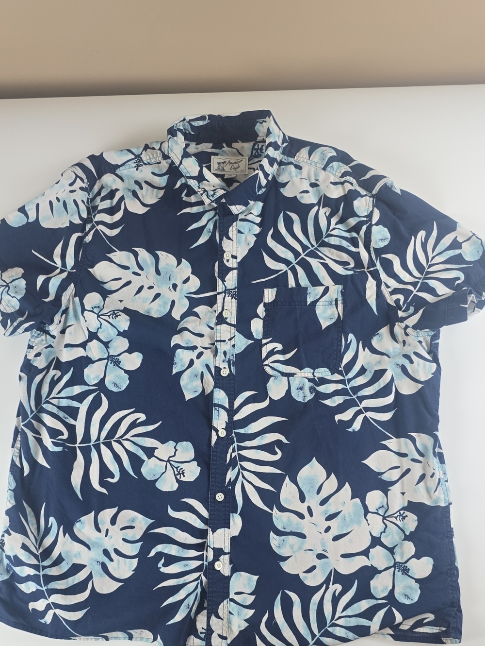 American Eagle Outfitters Navy Blue Floral Shirt Pre-Owned Size XXL